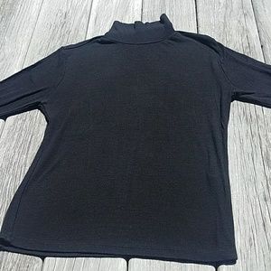 Brandy Melville Black Long Sleeve tee